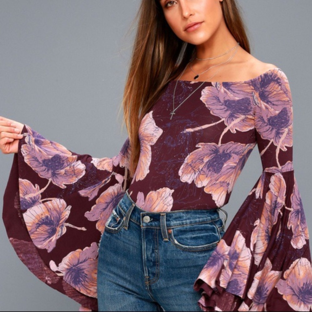 Like New Free People Bell Sleeve Floral Top Sz Xs